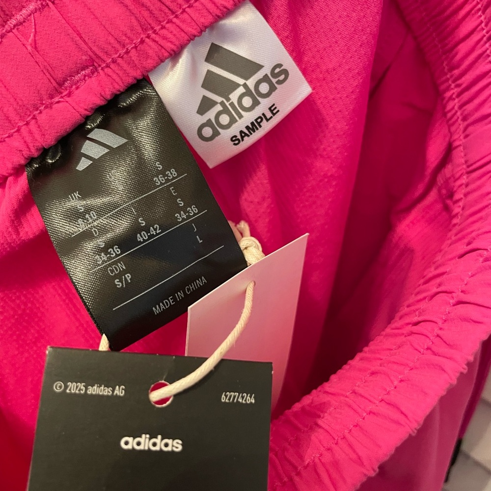 NWT adidas Bold fuchsia Women's Track Suit barrel legs pants  size S - Picture 8 of 14
